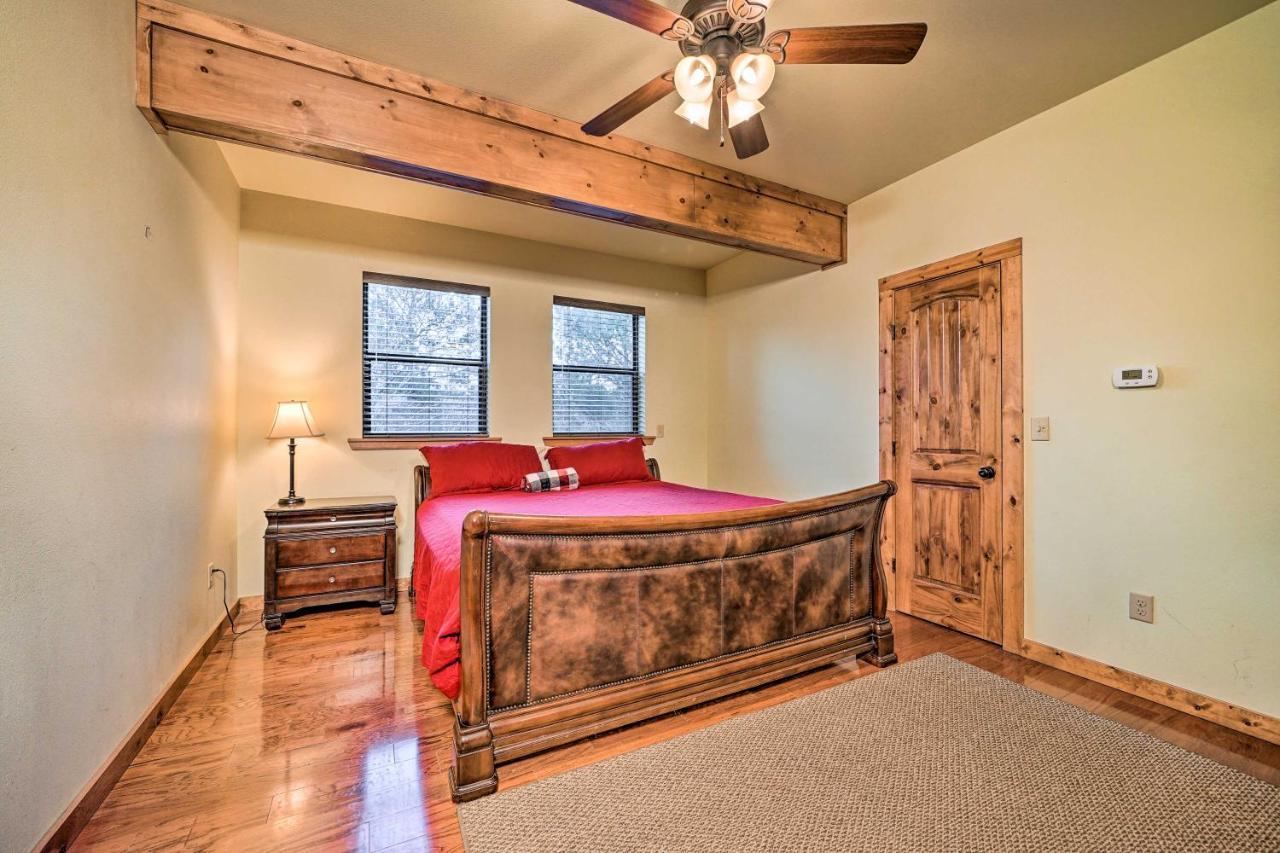 Broken Bow Cabin With Deck, Hot Tub And Fire Pit! Buitenkant foto